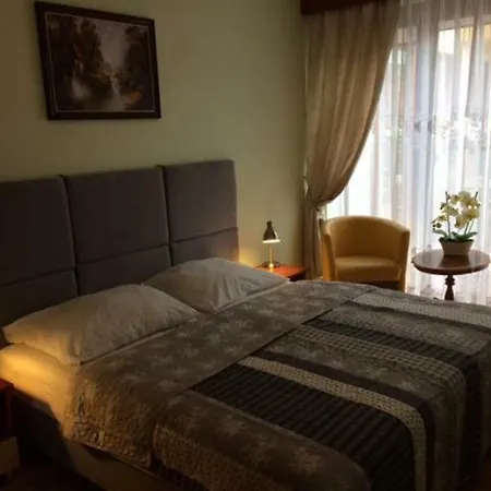 Homestay Bursztyn *